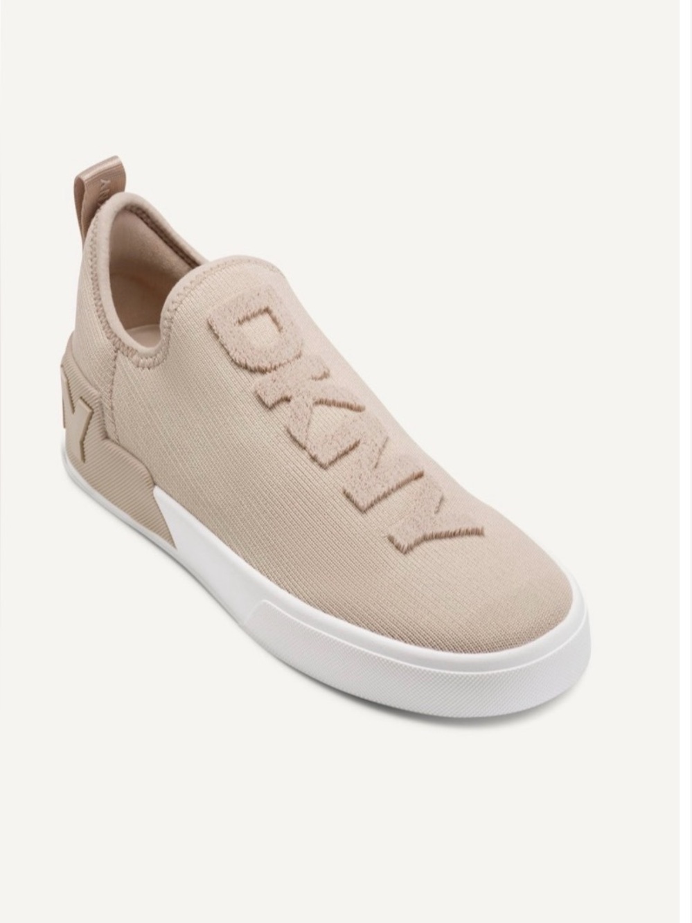 NWOB DKNY Women's Maize Slip-On Sneakers in DESERT SAND. Size 6.5. MSRP $139
